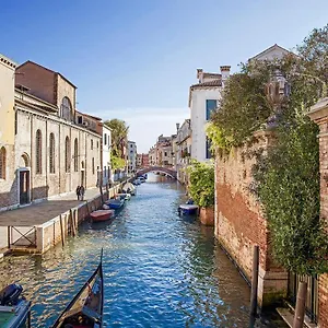 Ca Corte Nova Design With Canal View Apartment Venice