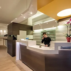 https://genius-hotel-downtown.it-lombardy.com