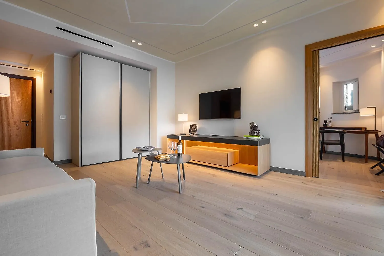 Hotel Continental 산타마르게리타리구레